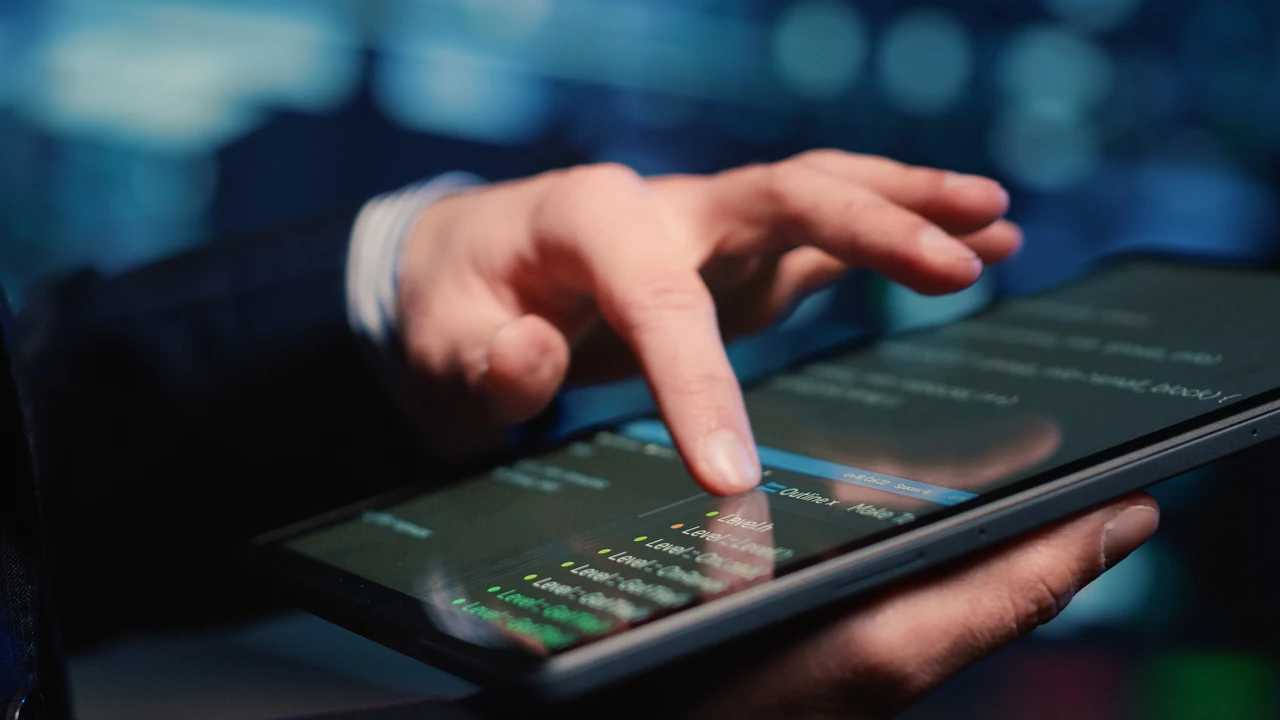 Data analysis and optimization using mobile technology for business growth
